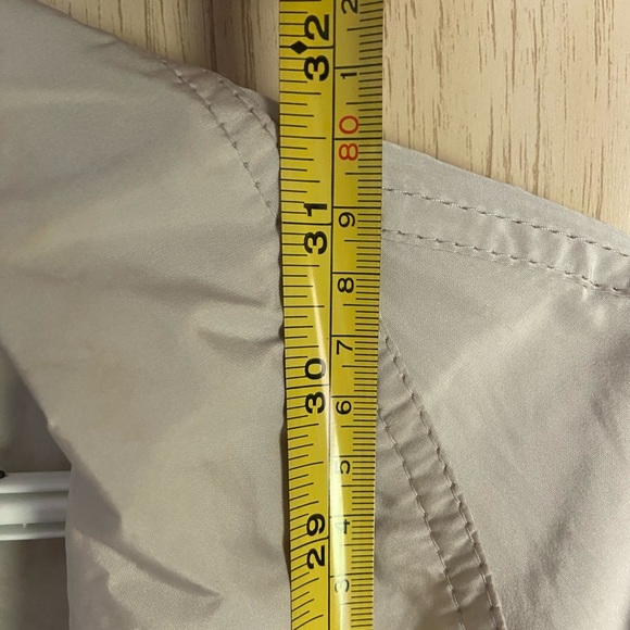 Beautiful Neutral GERARD DAREL Double Breasted Short Trench Coat Bow Cuff 46 14 - Picture 10 of 10